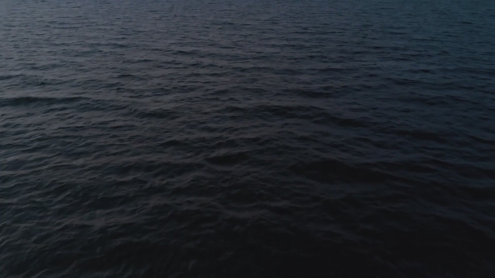 Cargar video: Video del proyecto Plasticity, Obra de Niccolò Casas en colaboración con Parley Ocean Plastic y realizada por Nagami.
